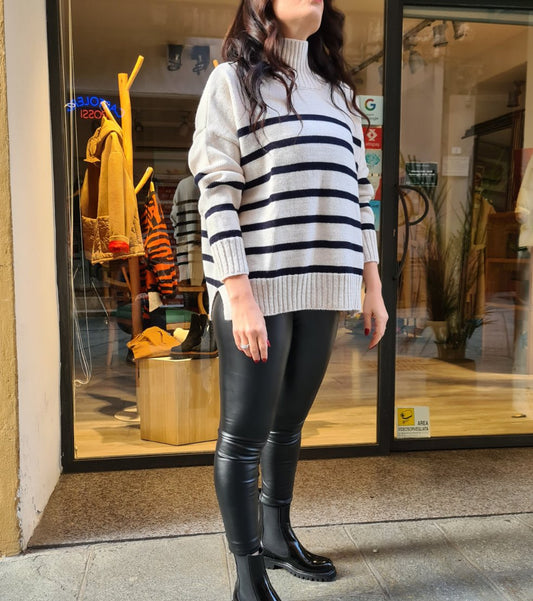 Maglia con collo a lupetto