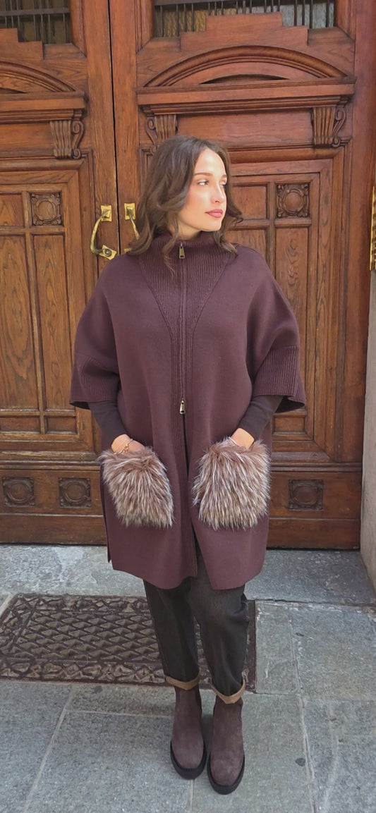 Cappotto mantella in maglia termica – Marrone