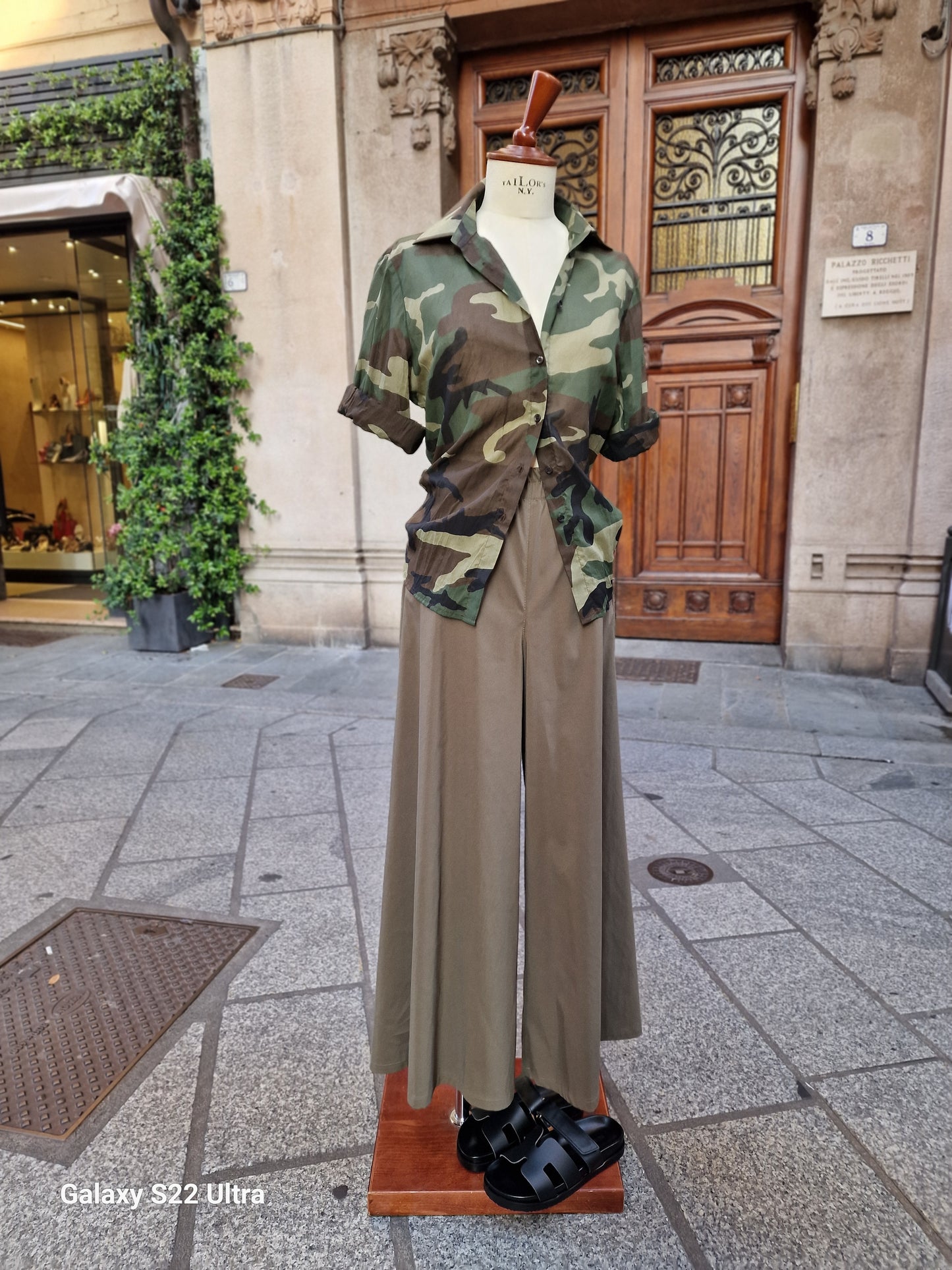 Camicia in puro cotone, stampa camouflage militara